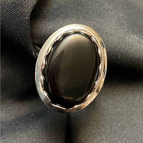 Vintage Victorian Style Silver Tone Hinged Cuff Bracelet w/Matching Emmons Ring - Picture 10 of 15